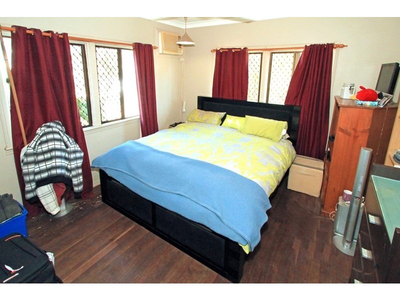 113 Main Street, Park Avenue QLD 4701