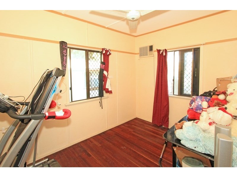 113 Main Street, Park Avenue QLD 4701