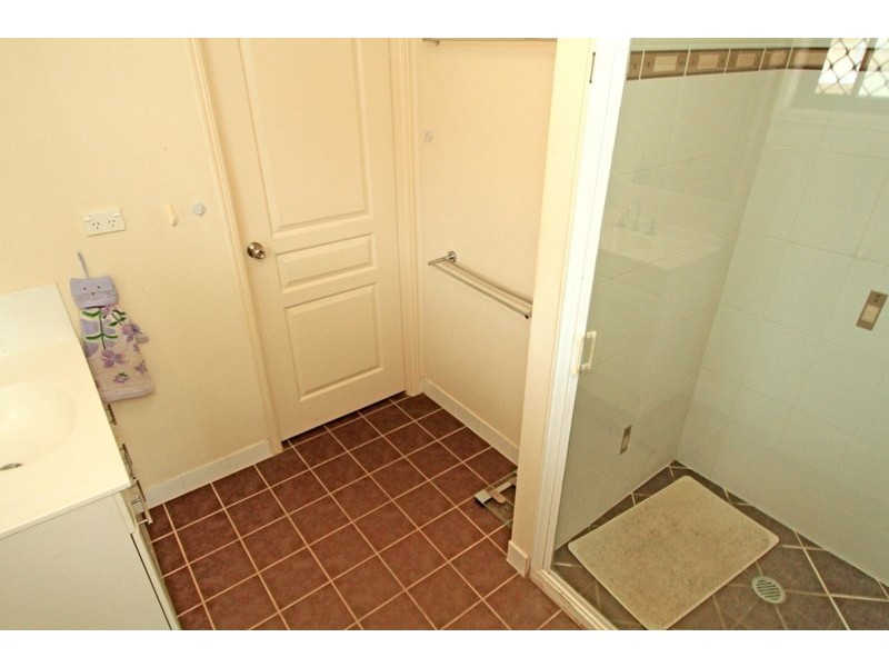 11 Riley Drive, Gracemere QLD 4702