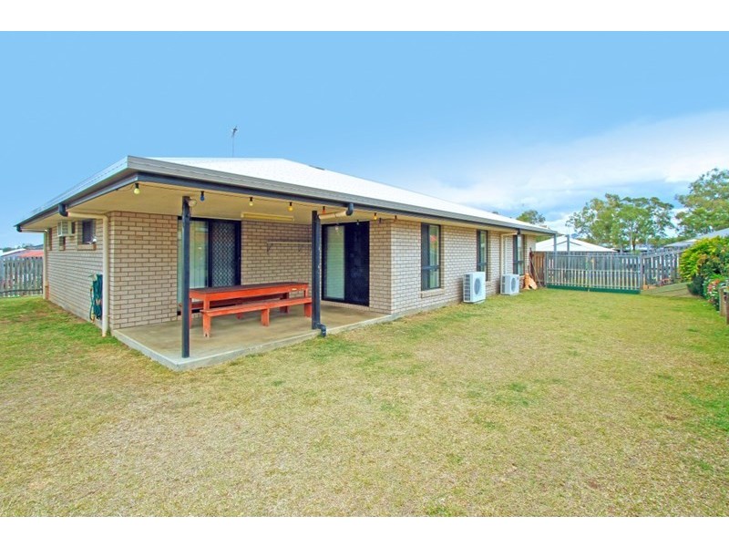 11 Riley Drive, Gracemere QLD 4702
