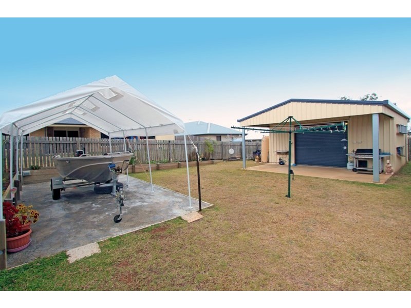 11 Riley Drive, Gracemere QLD 4702