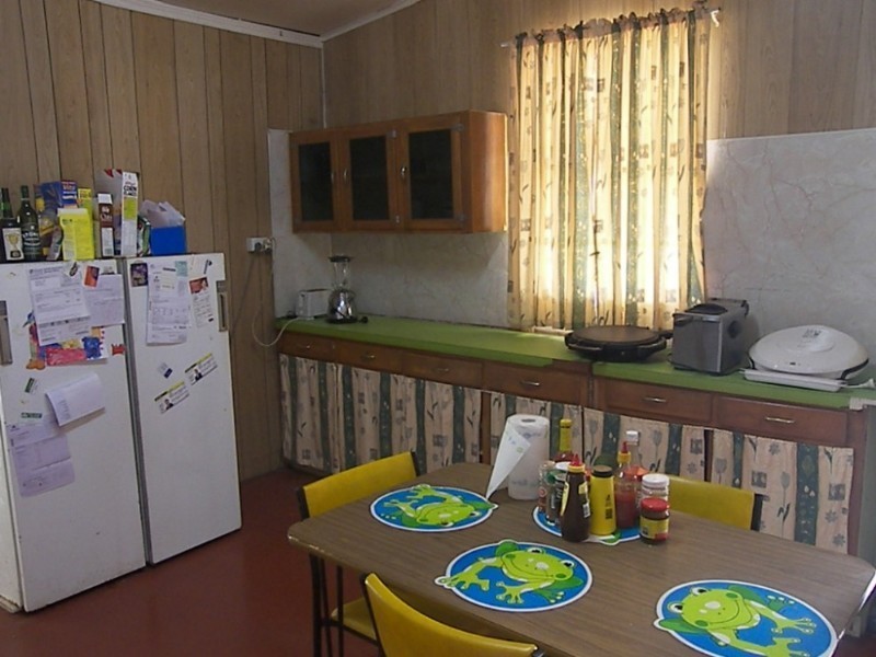 294 East Street, Depot Hill QLD 4700