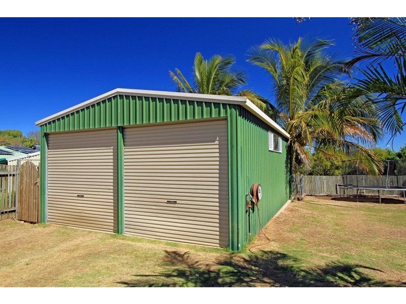 76 Limpus Avenue, Keppel Sands QLD 4702