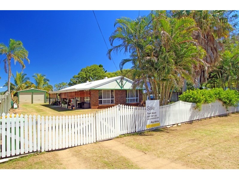 76 Limpus Avenue, Keppel Sands QLD 4702