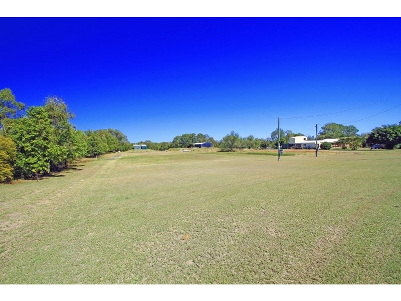105 Emu Park Road, Nerimbera QLD 4701