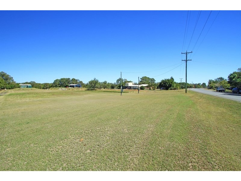 105 Emu Park Road, Nerimbera QLD 4701