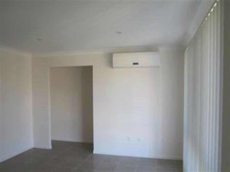 28 William Close, Gracemere QLD 4702