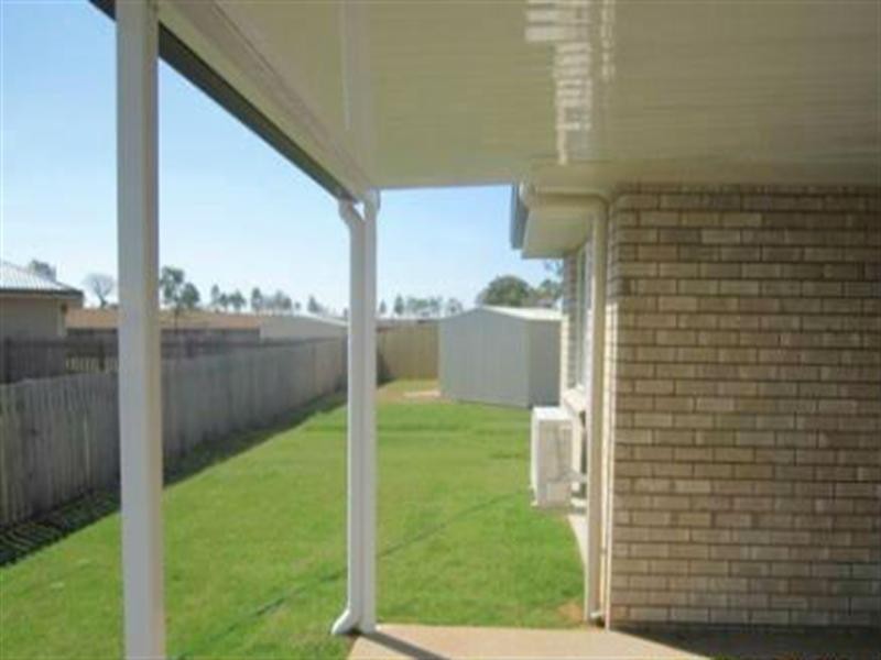 28 William Close, Gracemere QLD 4702
