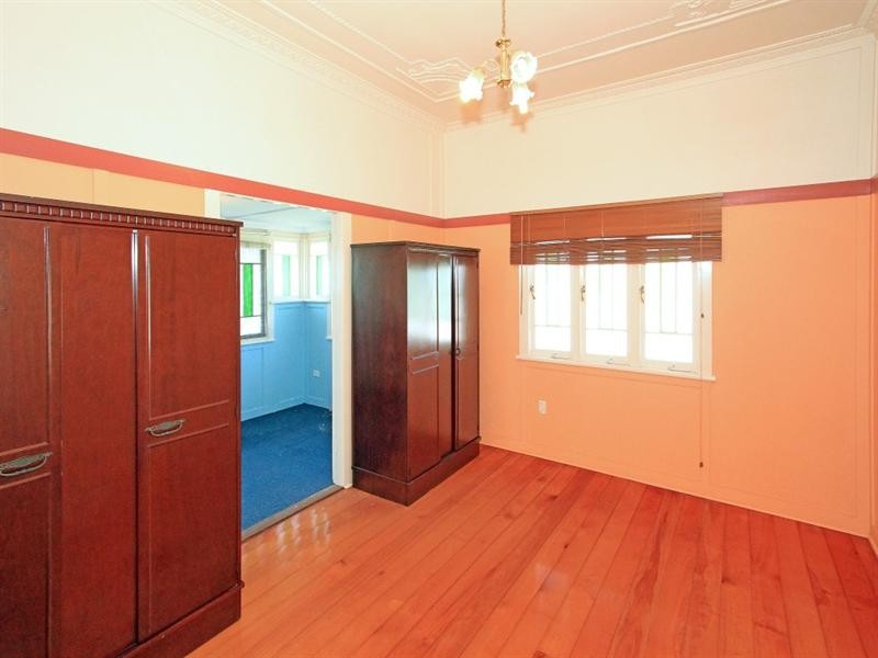 108 Main Street, Park Avenue QLD 4701
