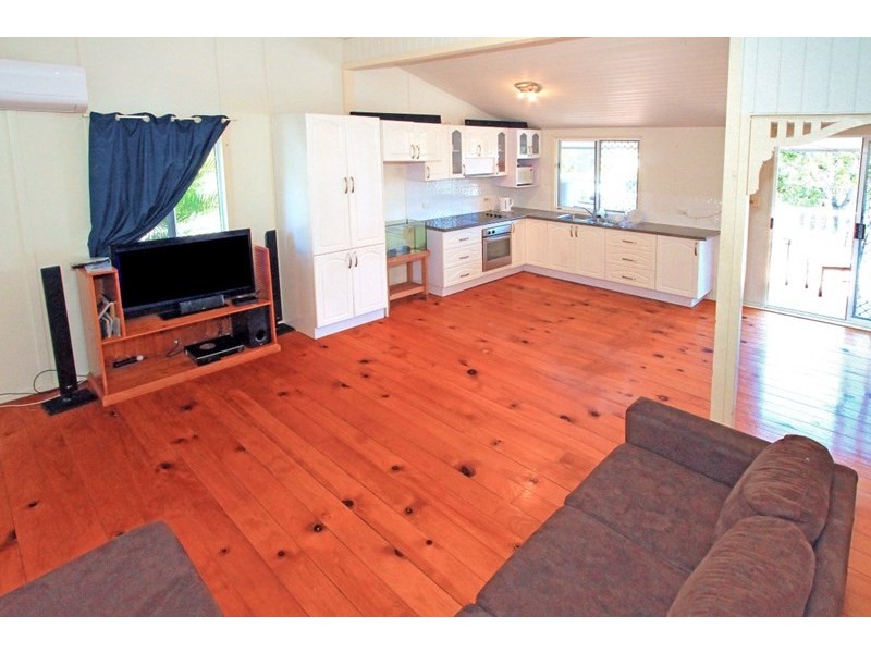 398 Quay Street, Depot Hill QLD 4700