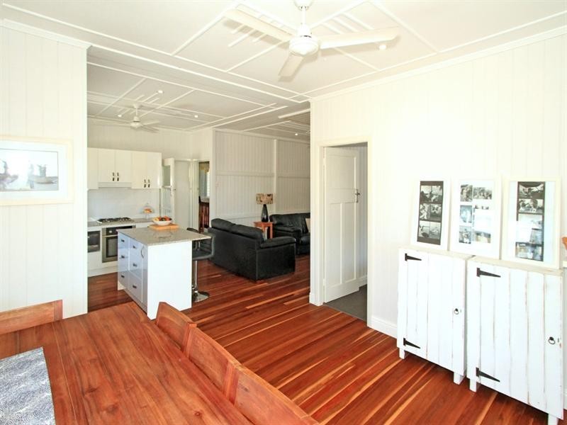 9 Barambah Street, Wandal QLD 4700