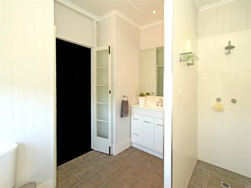 9 Barambah Street, Wandal QLD 4700