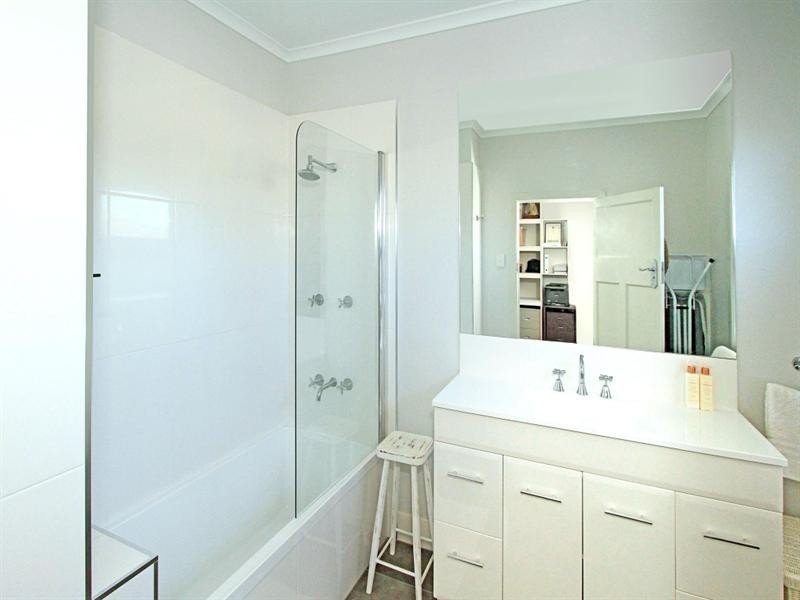 9 Barambah Street, Wandal QLD 4700