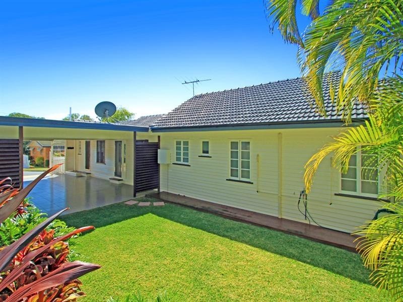 2 Kelly Street, The Range QLD 4700
