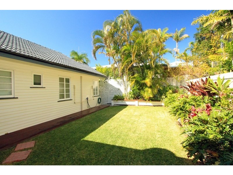 2 Kelly Street, The Range QLD 4700