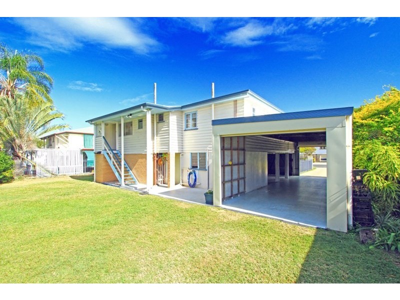 32 Thackeray Street, Park Avenue QLD 4701