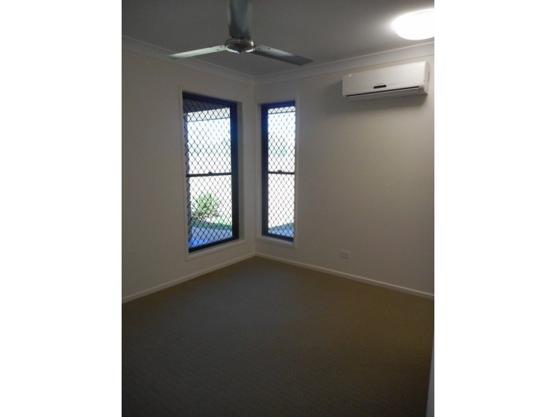 52 McQuire Road, Alton Downs QLD 4702