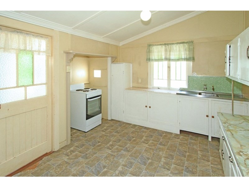 108 Main Street, Park Avenue QLD 4701