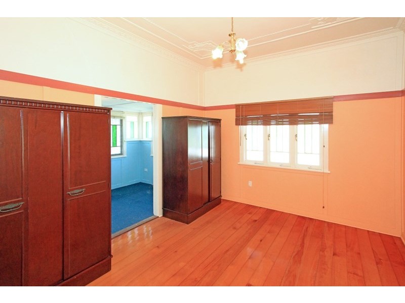 108 Main Street, Park Avenue QLD 4701