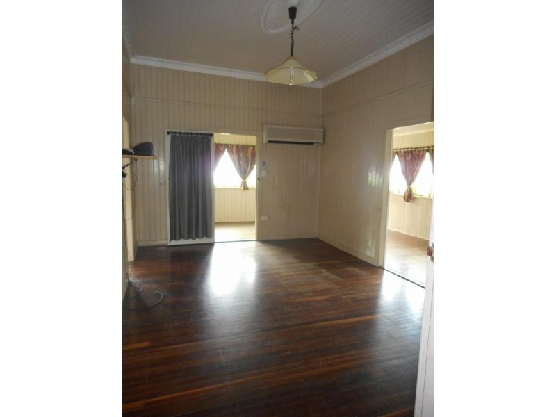 2 Quarry Street, The Range QLD 4700