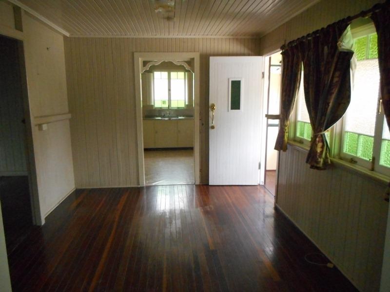 2 Quarry Street, The Range QLD 4700