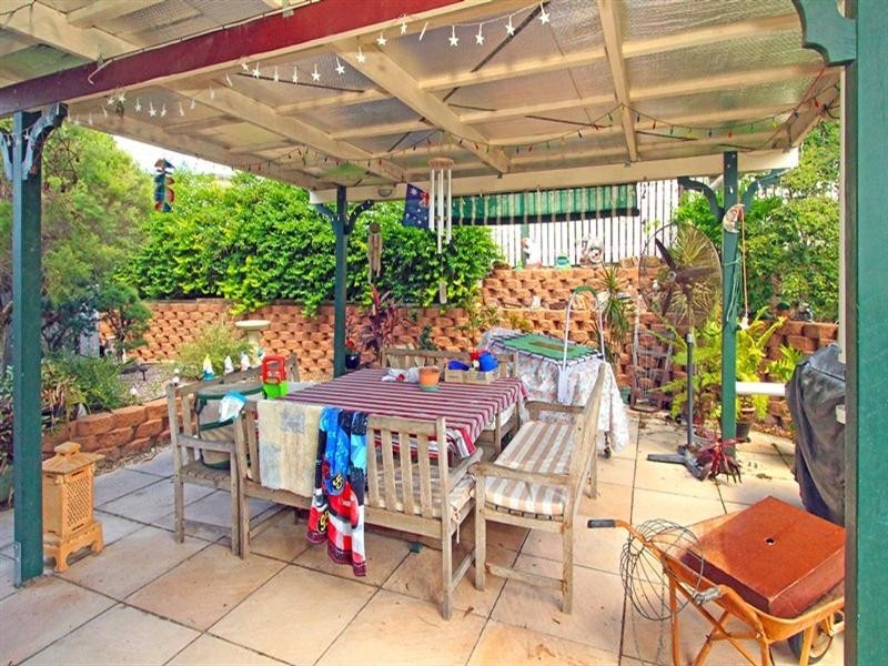 2 Quarry Street, The Range QLD 4700