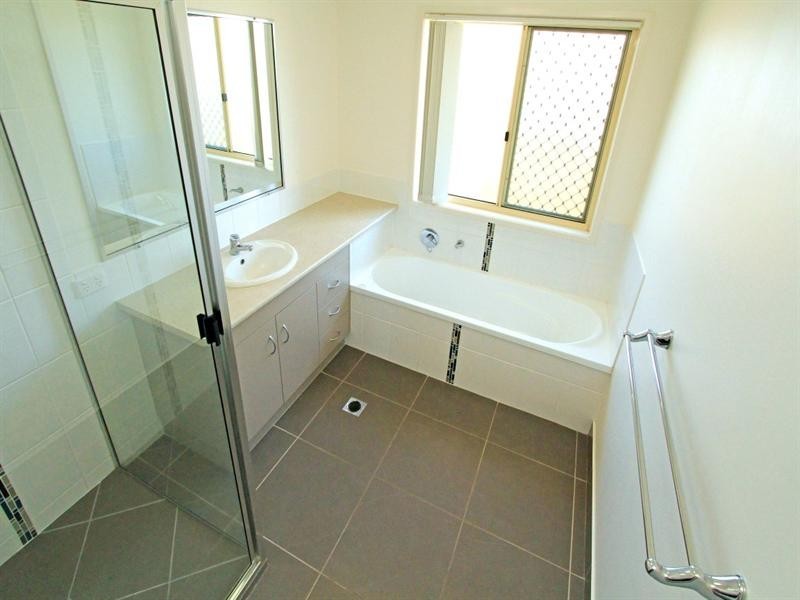 9 Mamalis Street, Gracemere QLD 4702