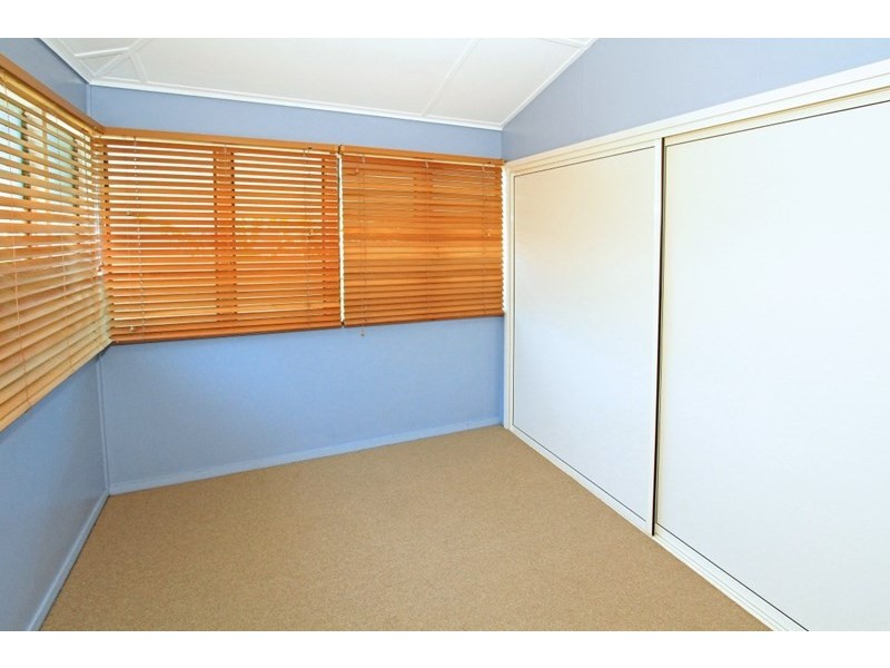 6 Kellow Street, The Range QLD 4700