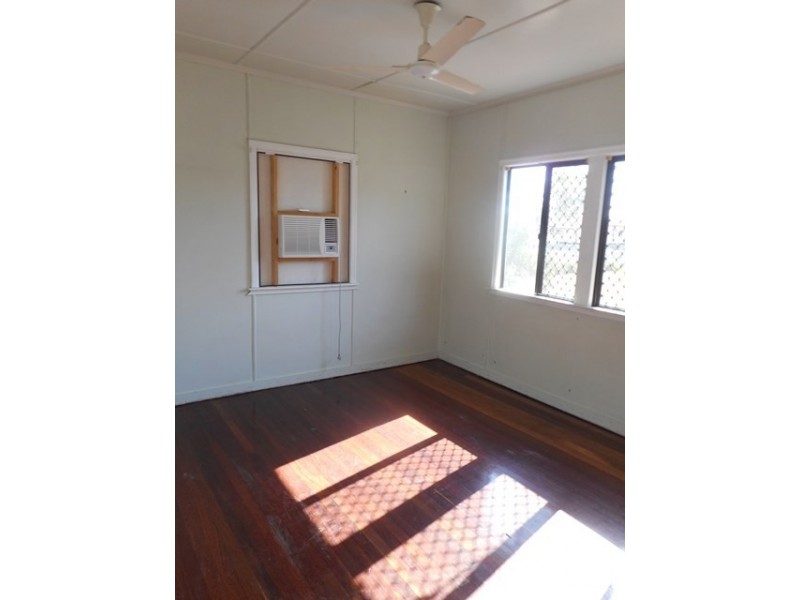 18 Princess Street, Berserker QLD 4701