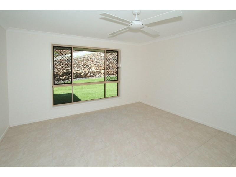 2 Vanderspek Place, Frenchville QLD 4701