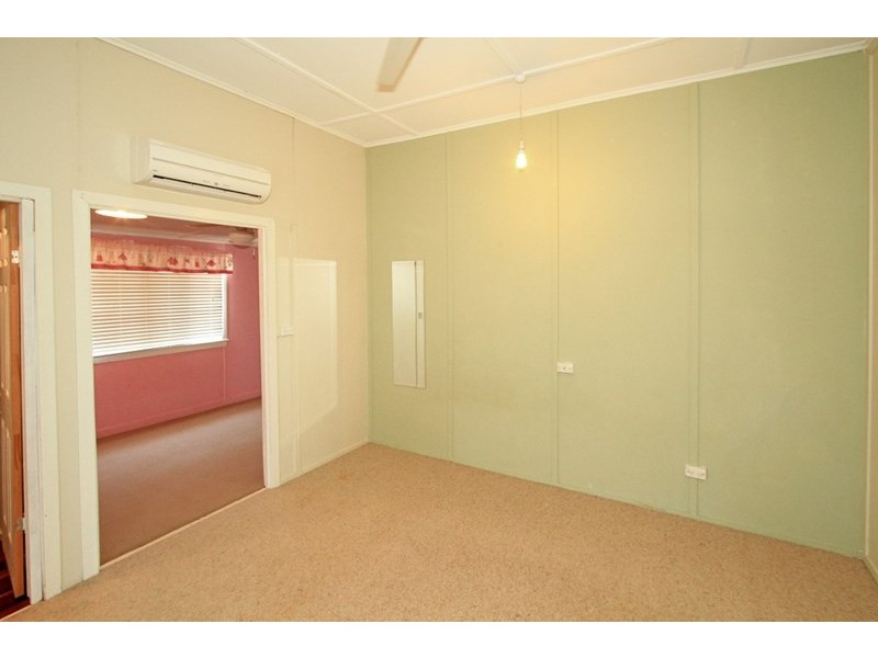 90 Stamford Street, Berserker QLD 4701