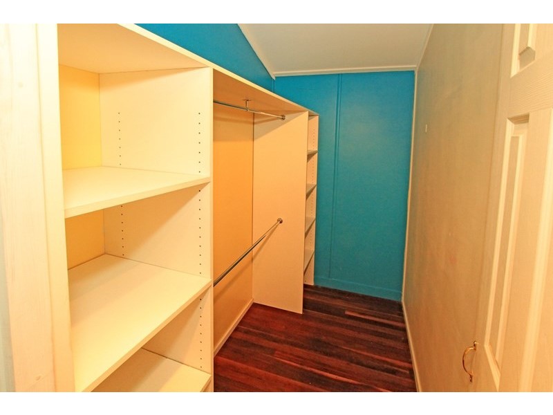 90 Stamford Street, Berserker QLD 4701