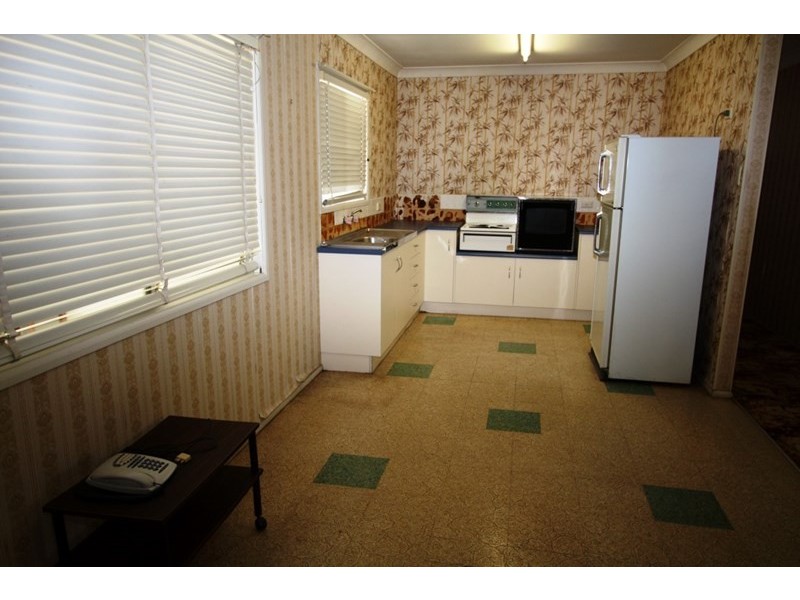 39 Edward Street, Berserker QLD 4701