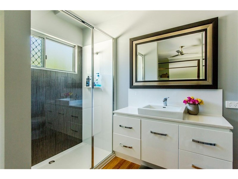 2/190 Lion Creek Road, Wandal QLD 4700