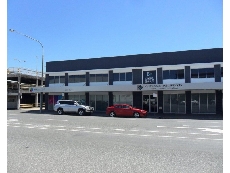 195 Bolsover Street (Top Floor), Rockhampton City QLD 4700