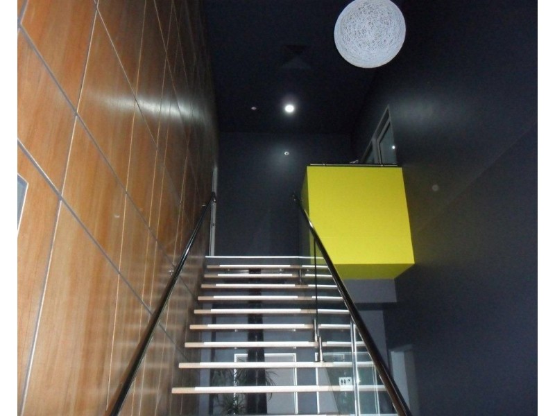 195 Bolsover Street (Top Floor), Rockhampton City QLD 4700