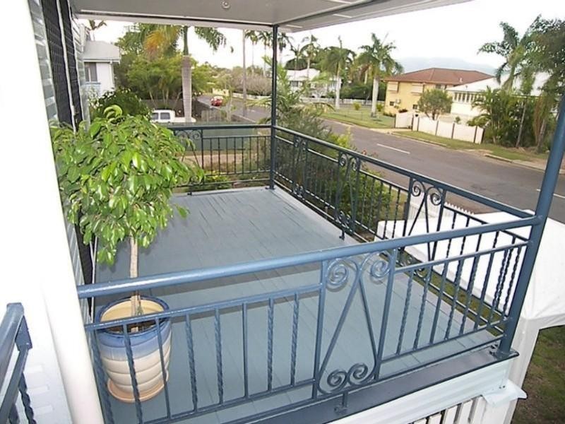 66 Davis Street, The Range QLD 4700