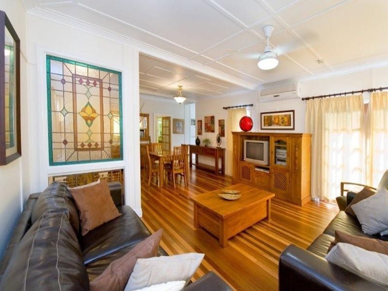 8 King Street, The Range QLD 4700