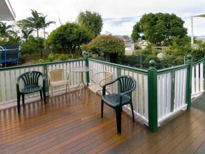 8 King Street, The Range QLD 4700