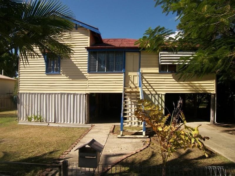 30 Medcraf Street, Park Avenue QLD 4701