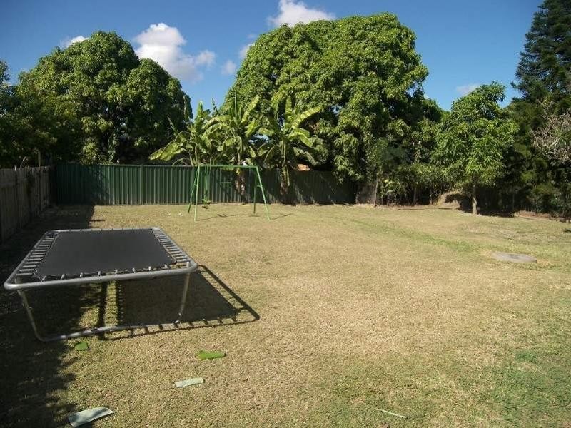 30 Medcraf Street, Park Avenue QLD 4701