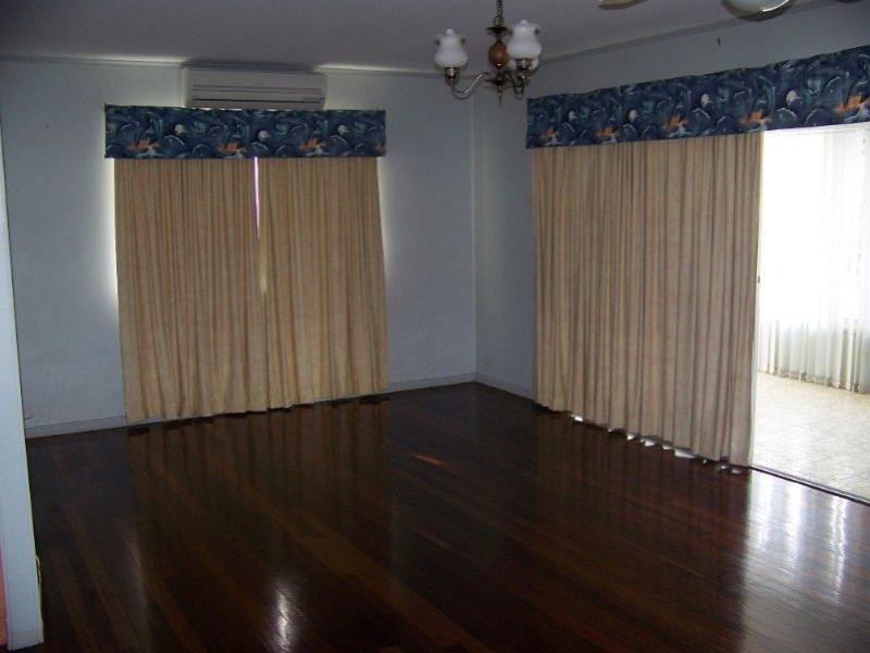 21 Churchill Street, Park Avenue QLD 4701