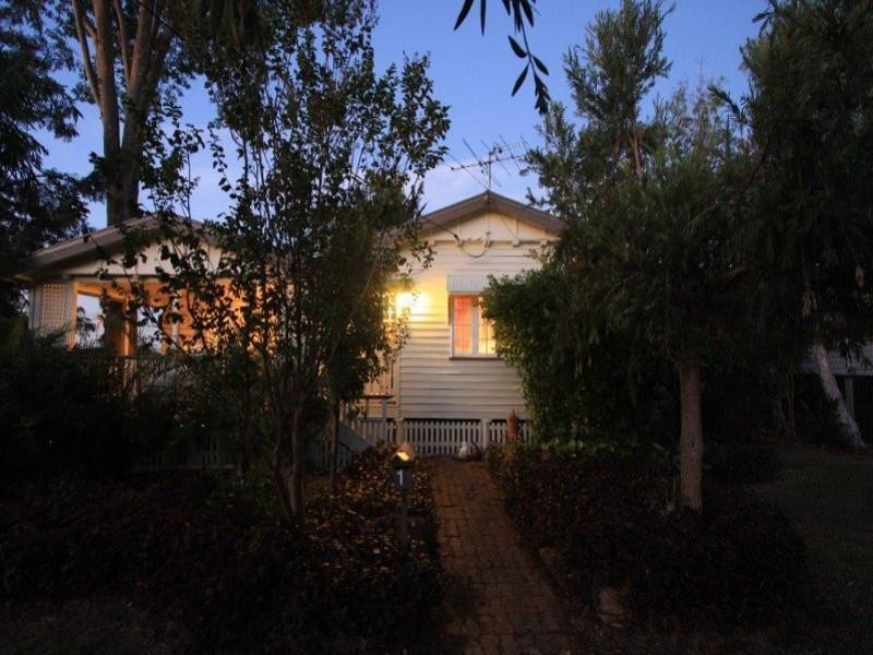 1 Lennox Street, The Range QLD 4700