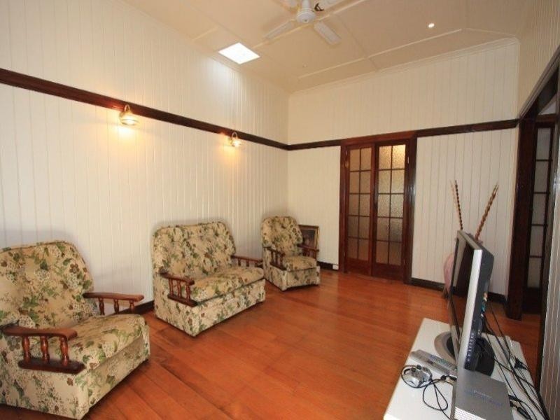 1 Lennox Street, The Range QLD 4700