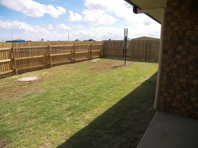 1 Anna Meares Avenue, Gracemere QLD 4702