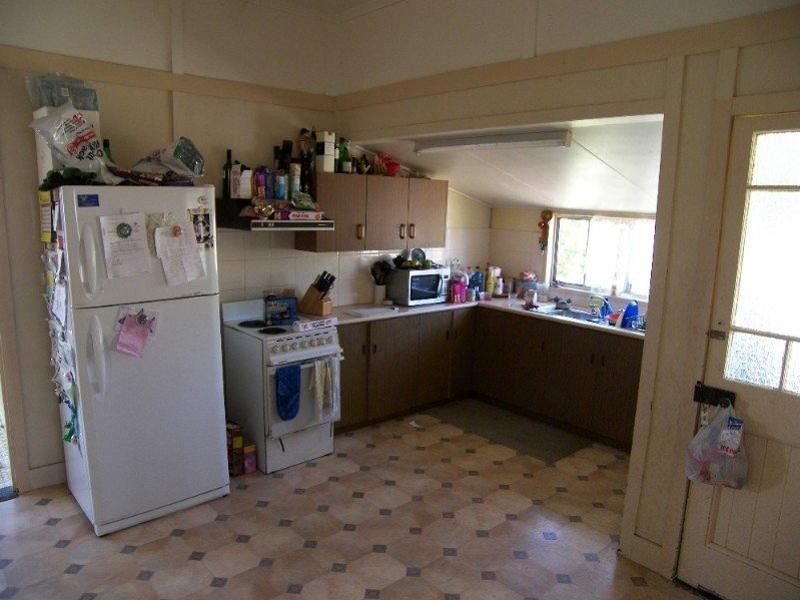 16 Musgrave Street, Berserker QLD 4701