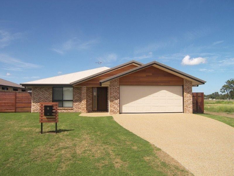 15 Rosella Drive, Gracemere QLD 4702