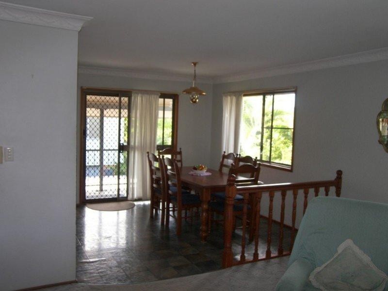 16 Rodger Street, Park Avenue QLD 4701