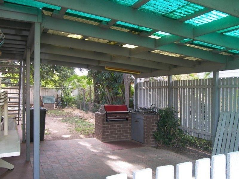 16 Rodger Street, Park Avenue QLD 4701