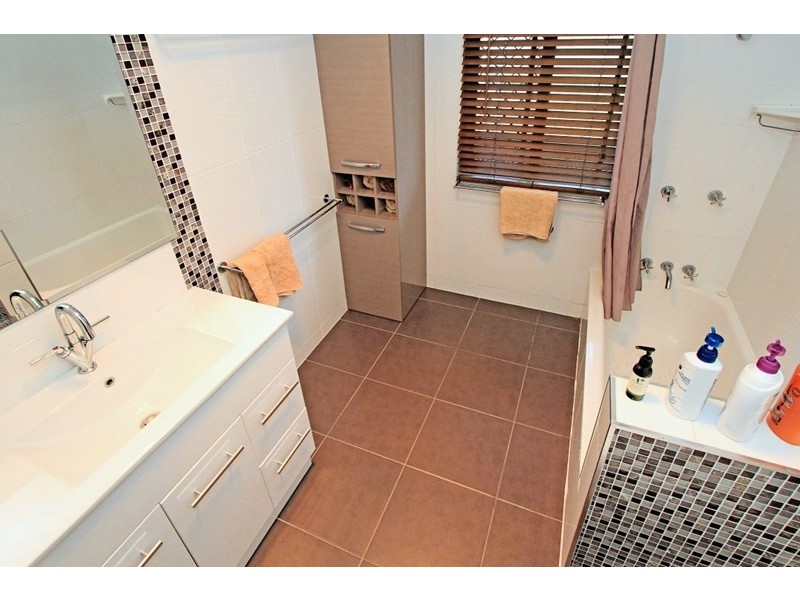 19 Haig Street, Wandal QLD 4700